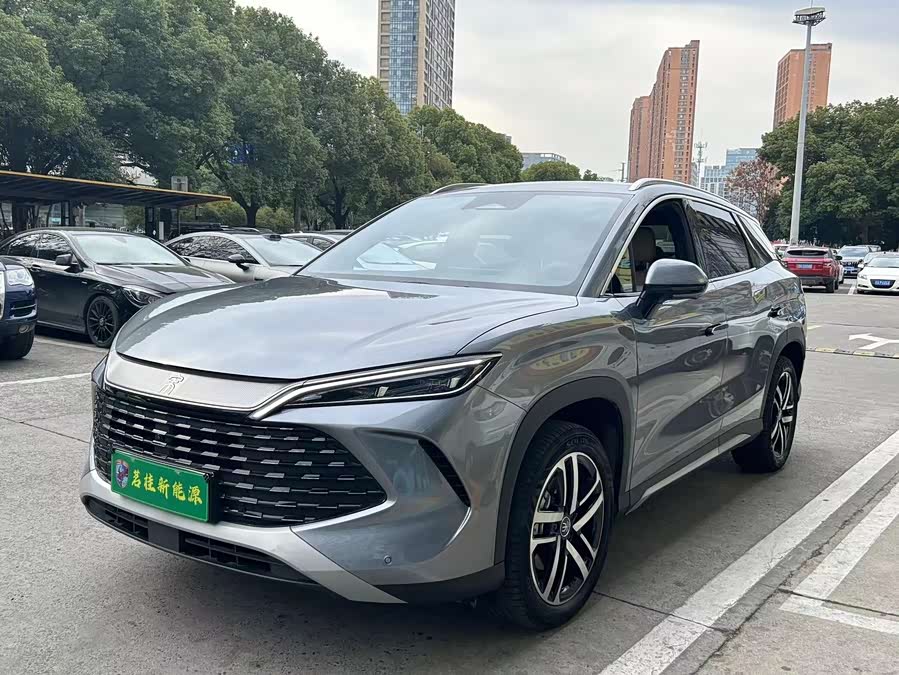 BYD SongL DM-i 2025 car image #2