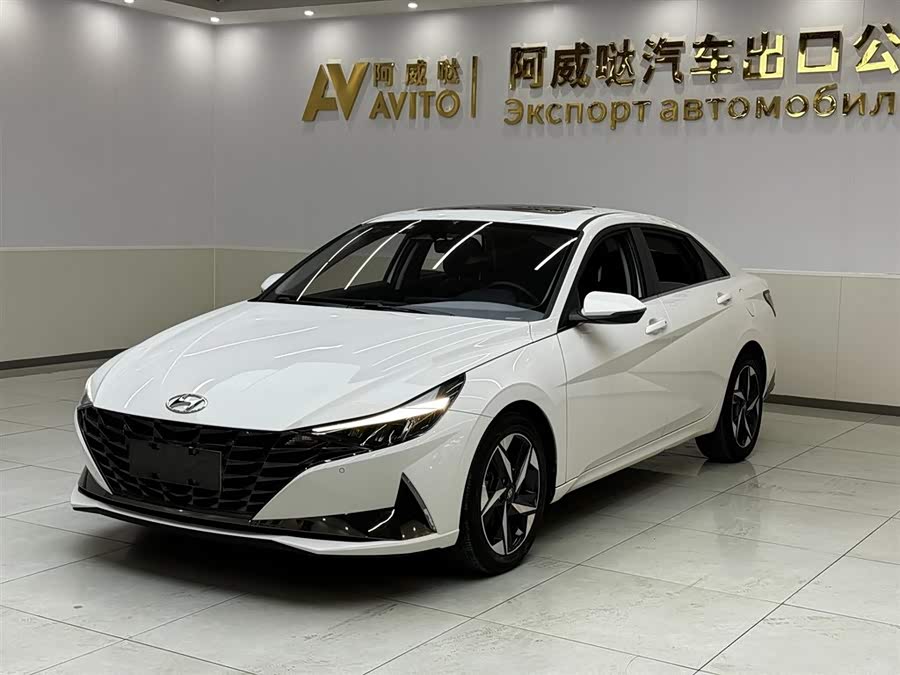 Hyundai Elantra 2023 car image #2
