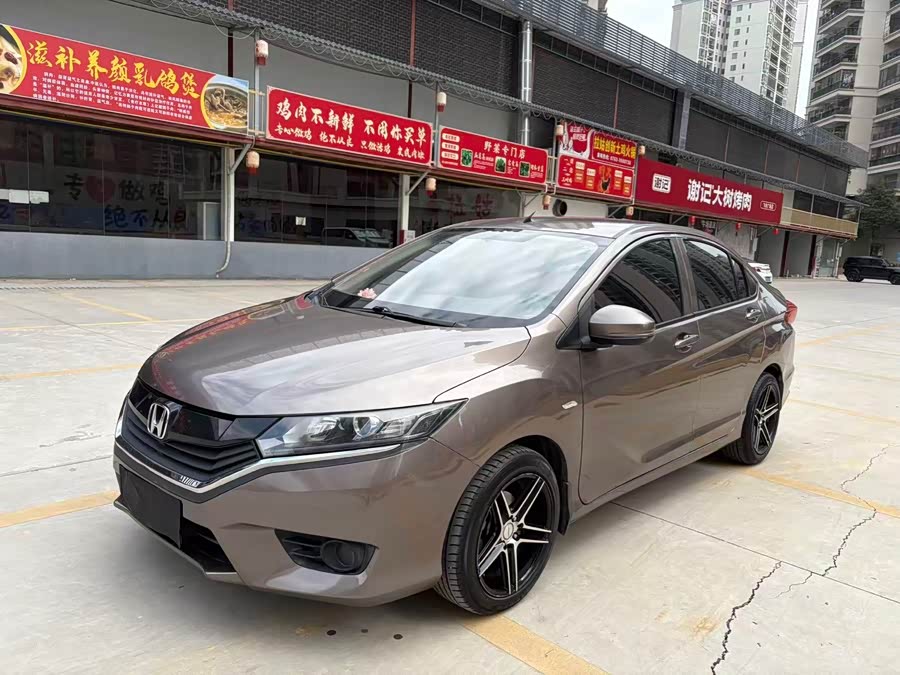 Honda Greiz 2018 صورة سيارة #2