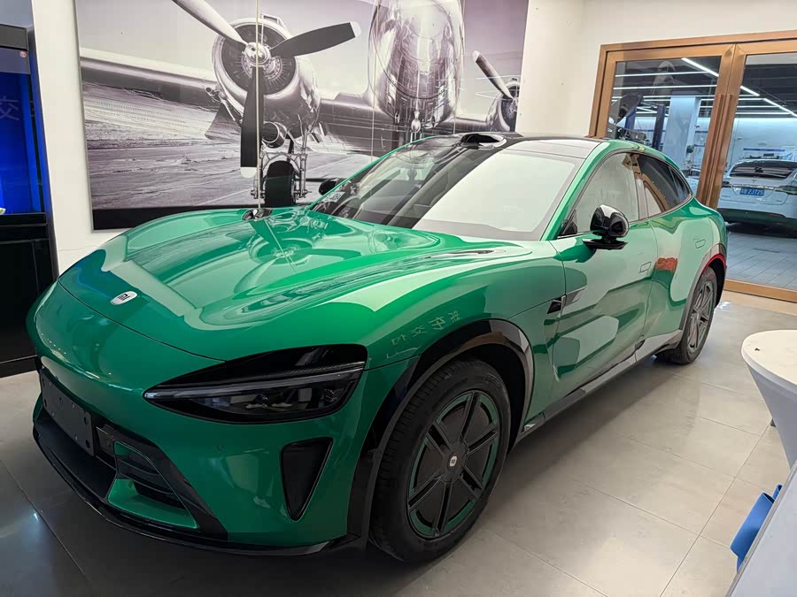 MI YU7 2025 #2 MI YU7 2025 car image #2