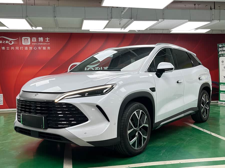 BYD SongL DM-i 2025 car image #2