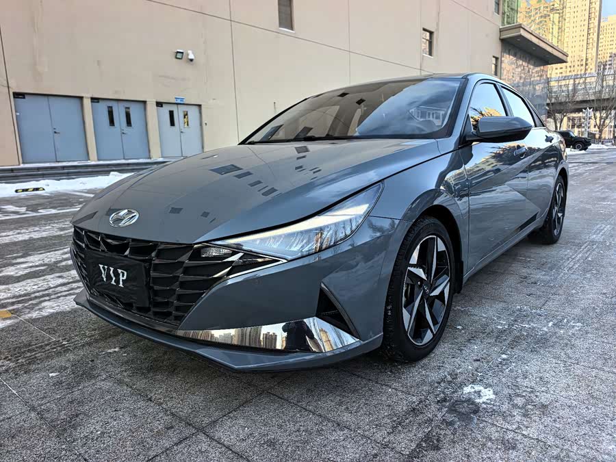 Hyundai Elantra 2022 car image #2