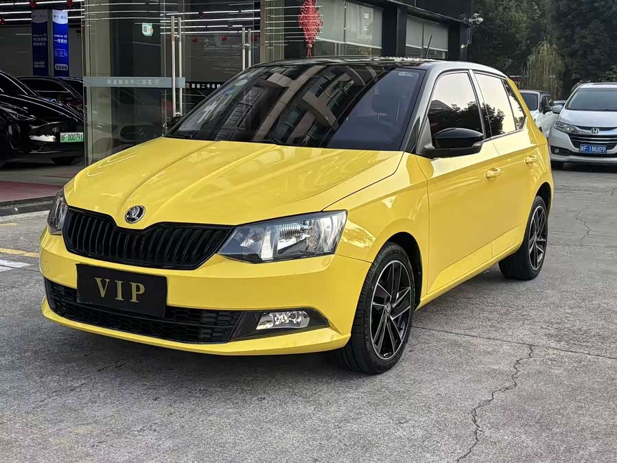 Skoda Fabia 2018 #2 Skoda Fabia 2018 car image #2