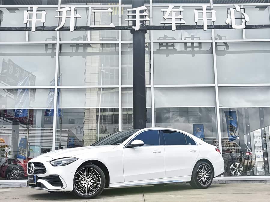 Mercedes-Benz C Class 2023 car image #2