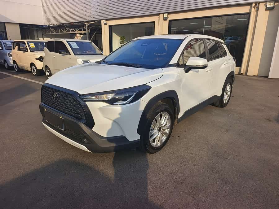 Toyota Corolla Cross 2023 immagine di auto #2