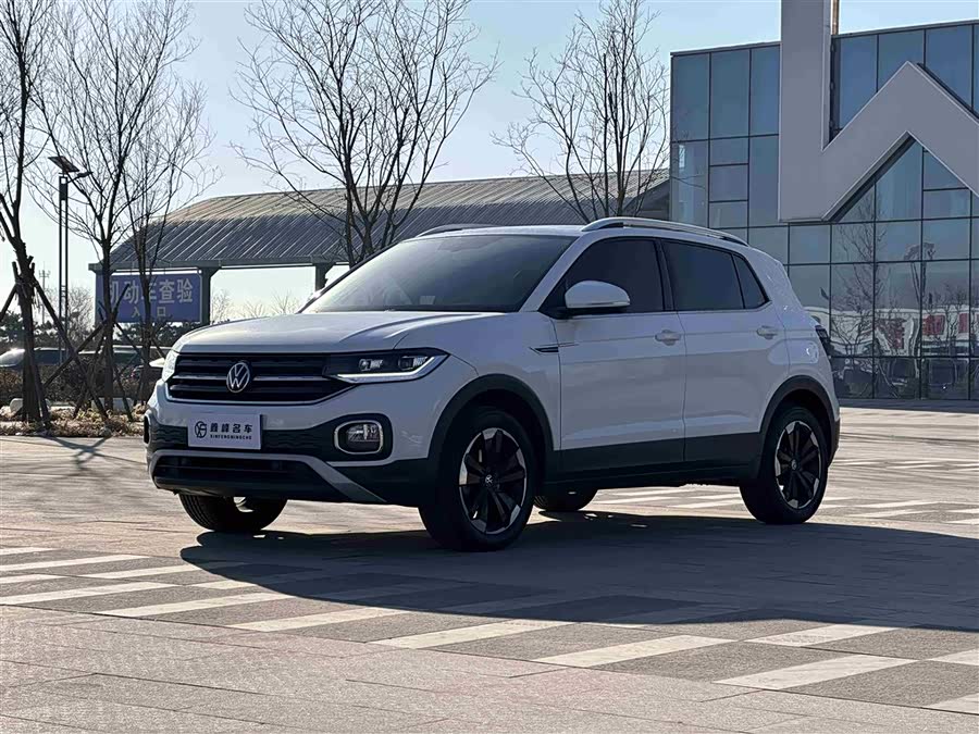 Volkswagen Tacqua 2023 car image #2