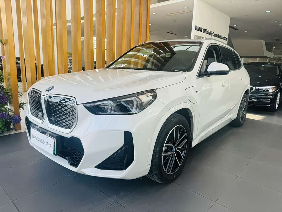 BMW iX1 2024 imagem de carro #2