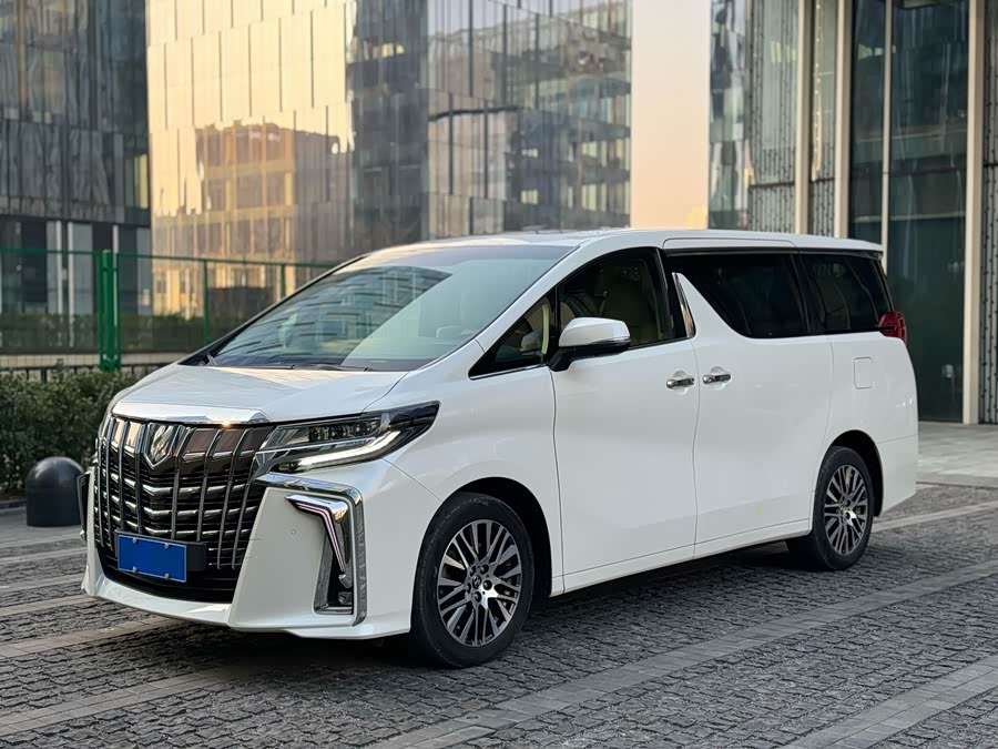 Toyota Alphard 2017 car image #2