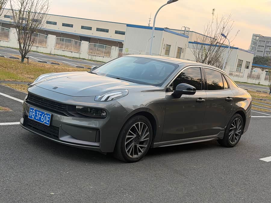 Lynk & Co 03 2022 #2 Lynk & Co 03 2022 car image #2