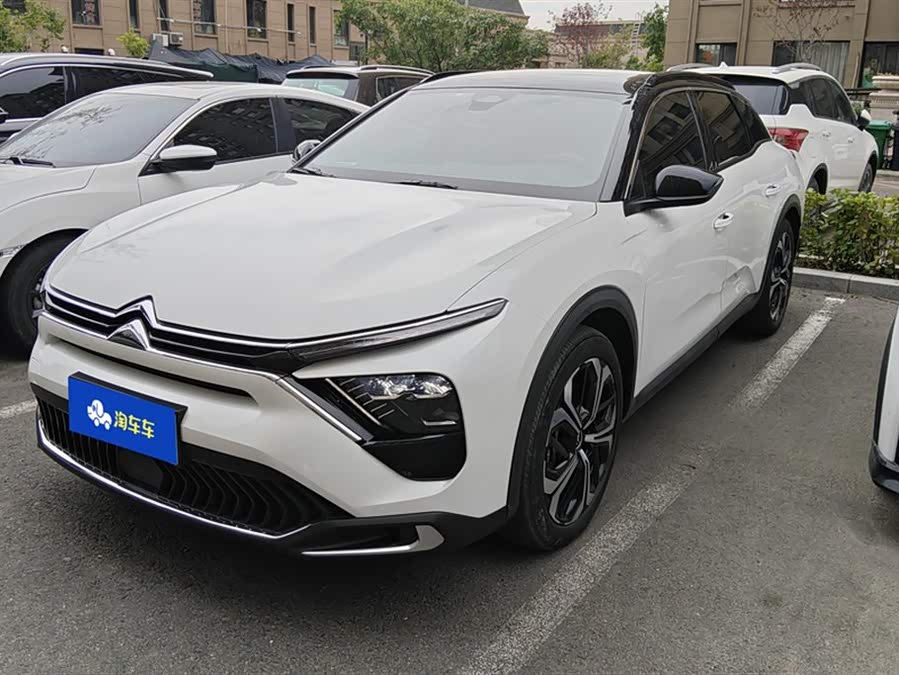 Citroen C5 X 2023 car image #2