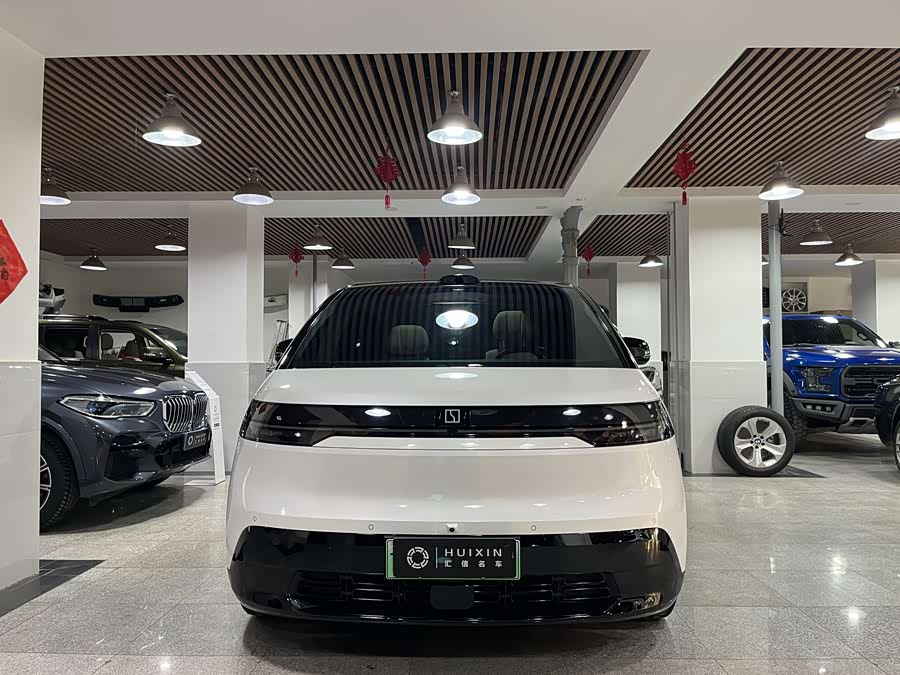 极氪 极氪MIX 2025 汽车图片 #2