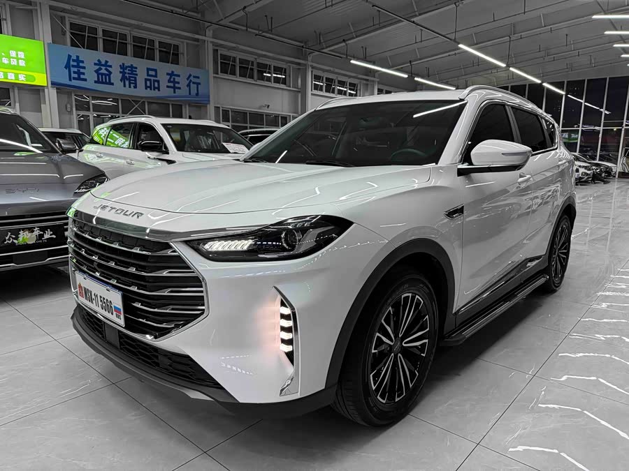 Jetour X70 PLUS 2022 car image #2