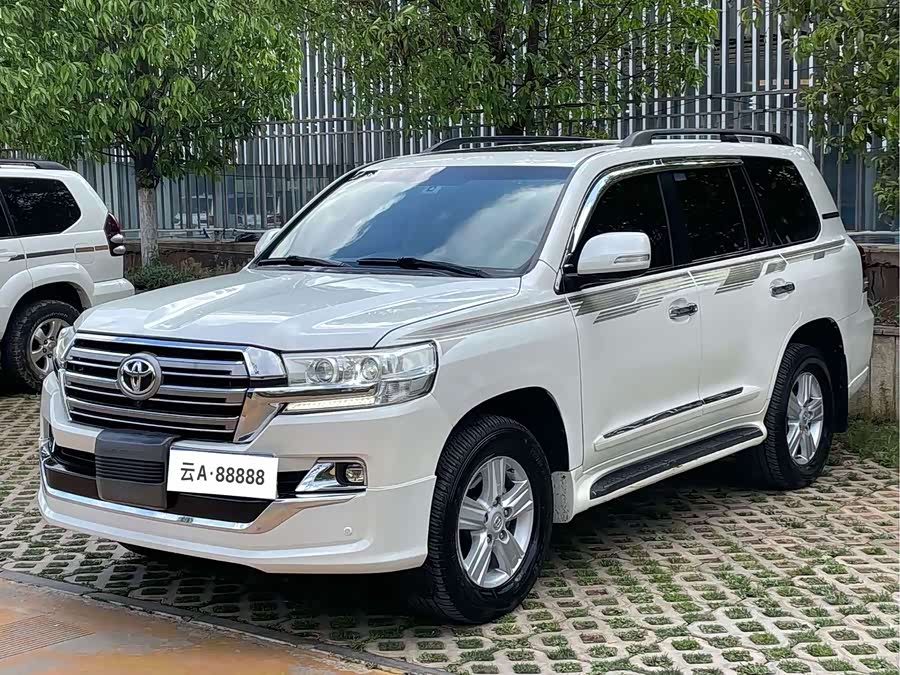 Toyota 2014 car image #2