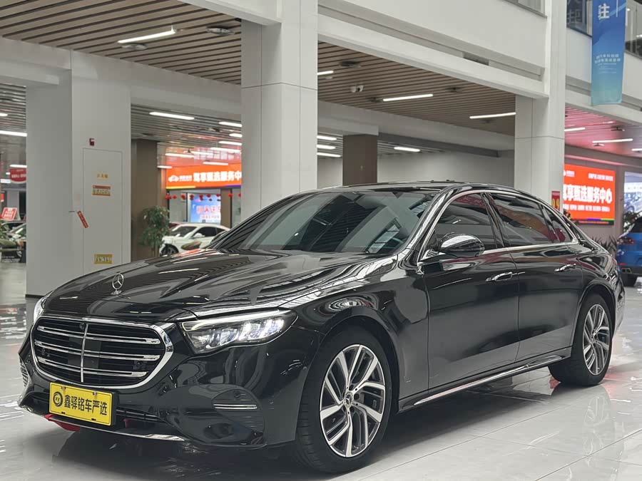 Mercedes-Benz E Class 2024 car image #2