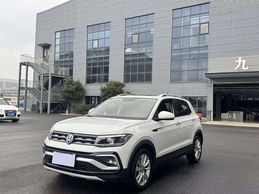 Volkswagen T-Cross 2020 #2 Volkswagen T-Cross 2020 car image #2