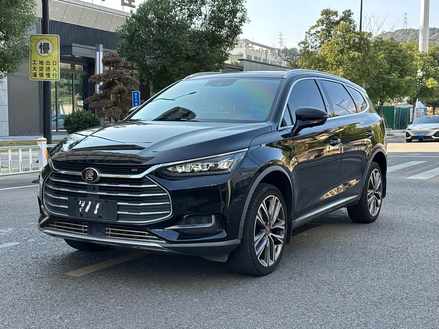 BYD Tang 2018 car image #2