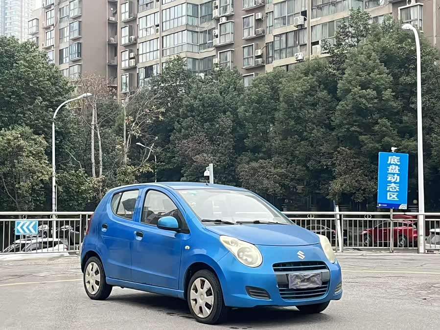 Suzuki 2012 car image #2