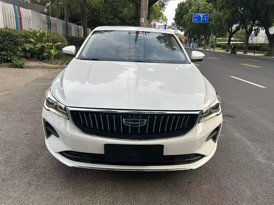 GEELY Emgrand 2022 car image #2