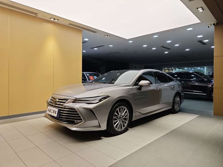 Toyota Avalon 2024 car image #2
