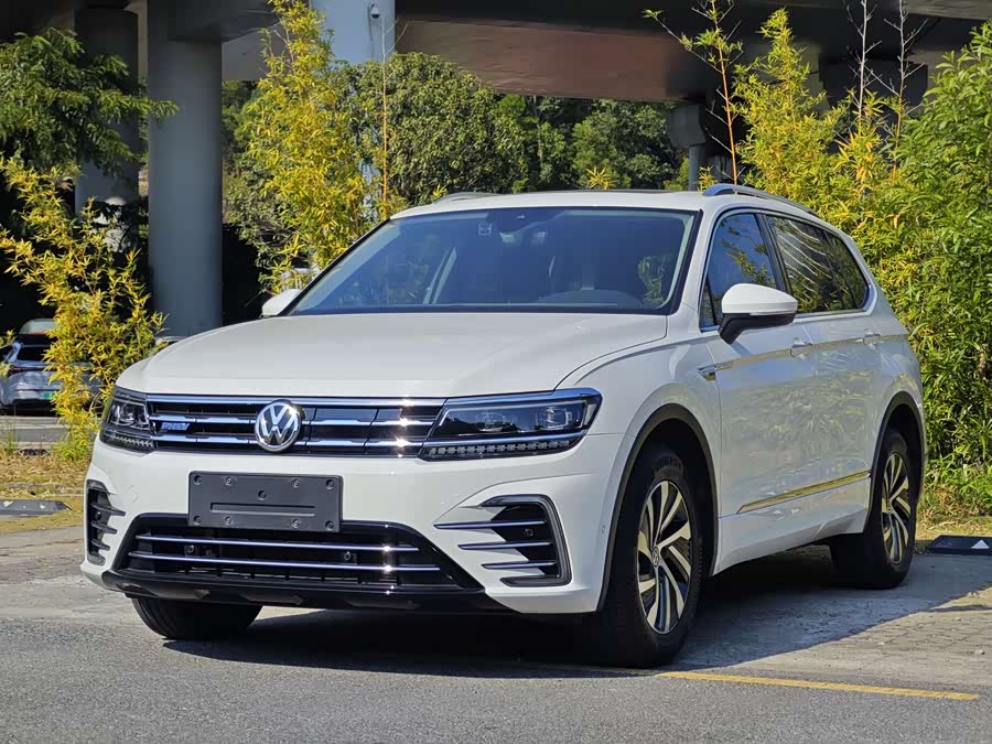 Volkswagen Tiguan L New Energy 2020 car image #2