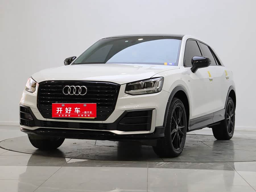 Audi Q2L 2020 صورة سيارة #2