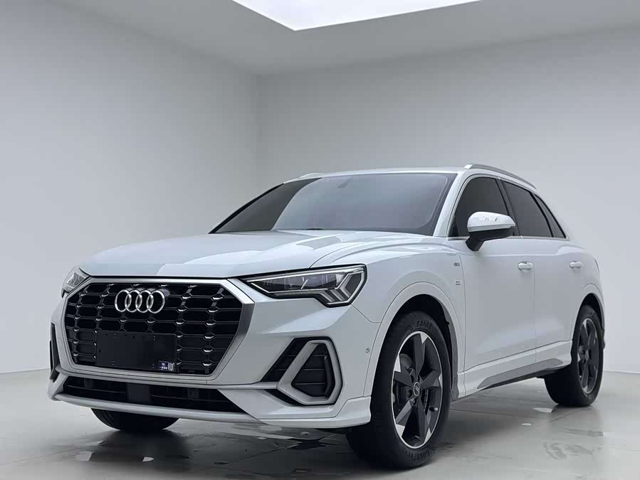 Audi Q3 2022 #2 Audi Q3 2022 car image #2