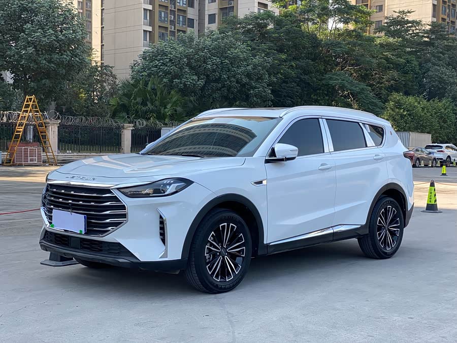 Jetour X70 PLUS 2022 car image #2