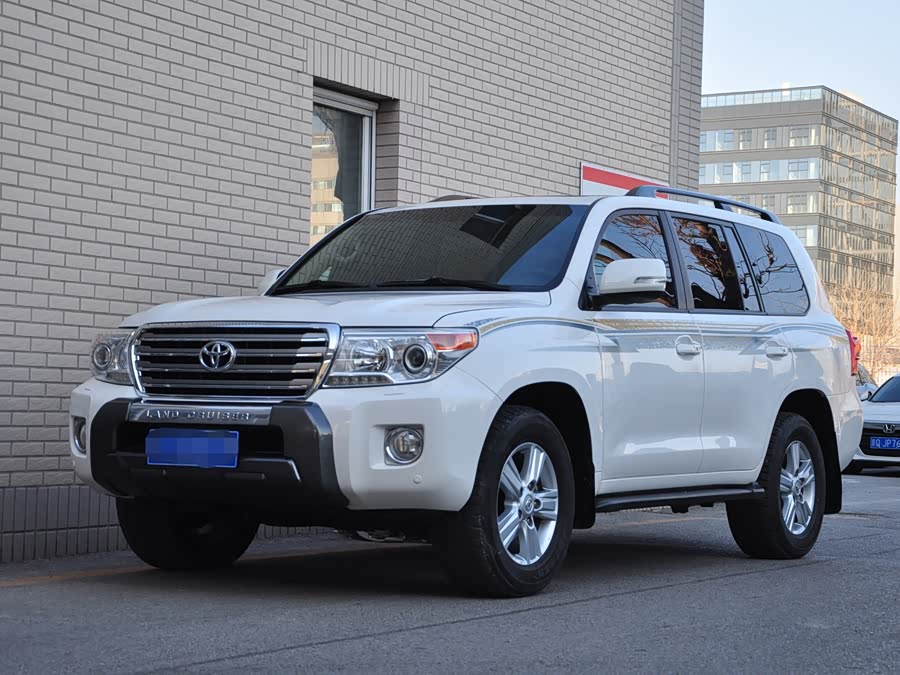 Toyota Land Cruiser 2014 #2 Toyota Land Cruiser 2014 car image #2