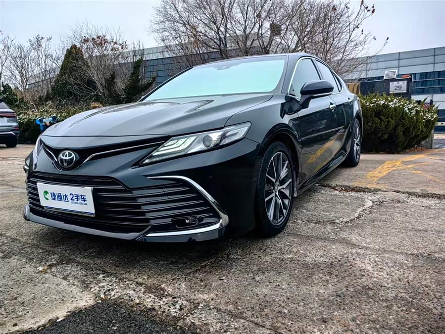 Toyota Camry 2024 #2 Toyota Camry 2024 car image #2