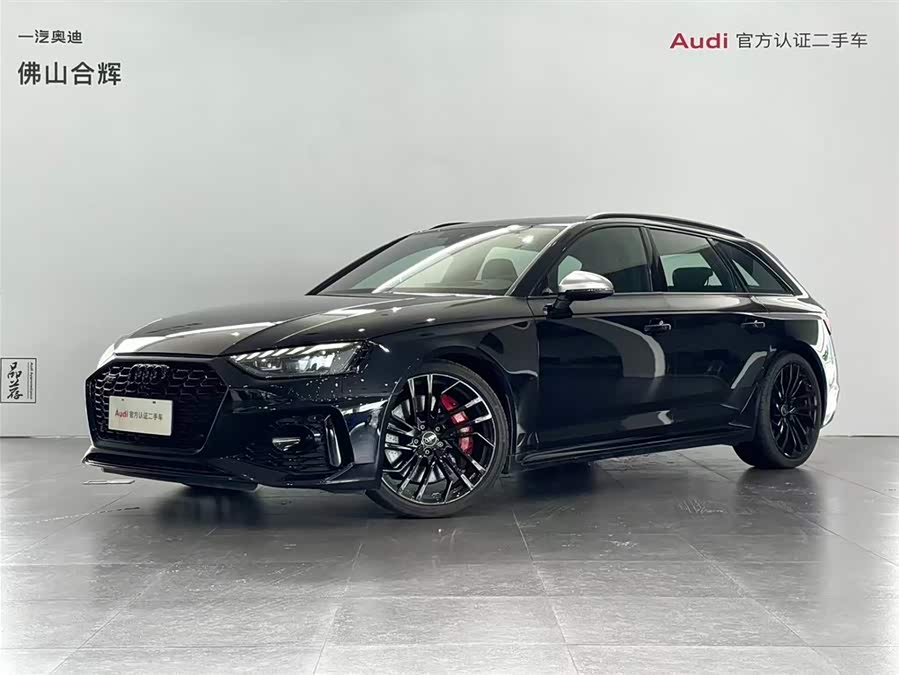 Audi RS 4 2023 car image #2