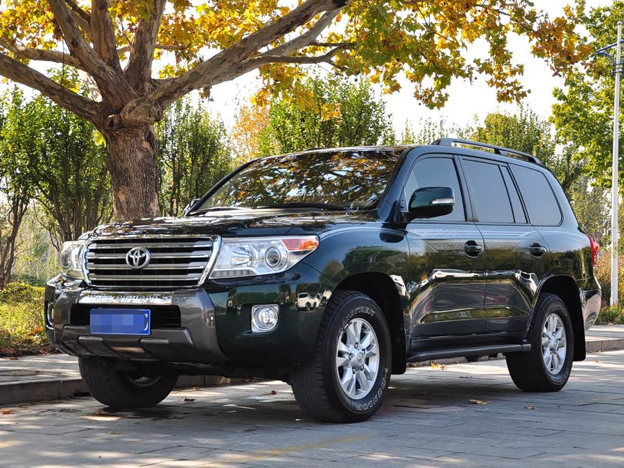 Toyota Land Cruiser 2015 #2 Toyota Land Cruiser 2015 car image #2
