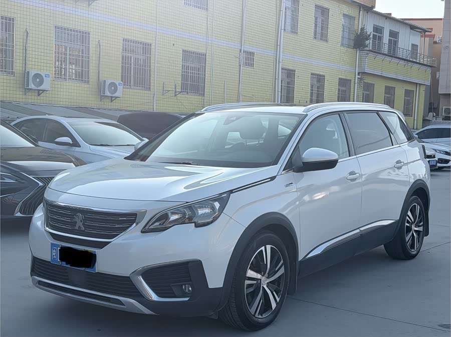 Peugeot 5008 2017 car image #2