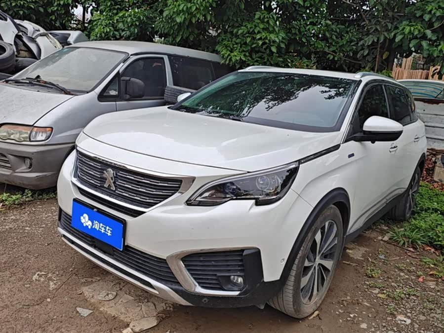 Peugeot 5008 2018 car image #2