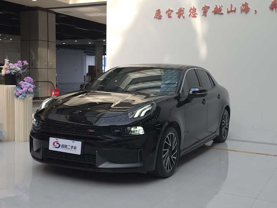 Lynk & Co 03 2020 car image #2
