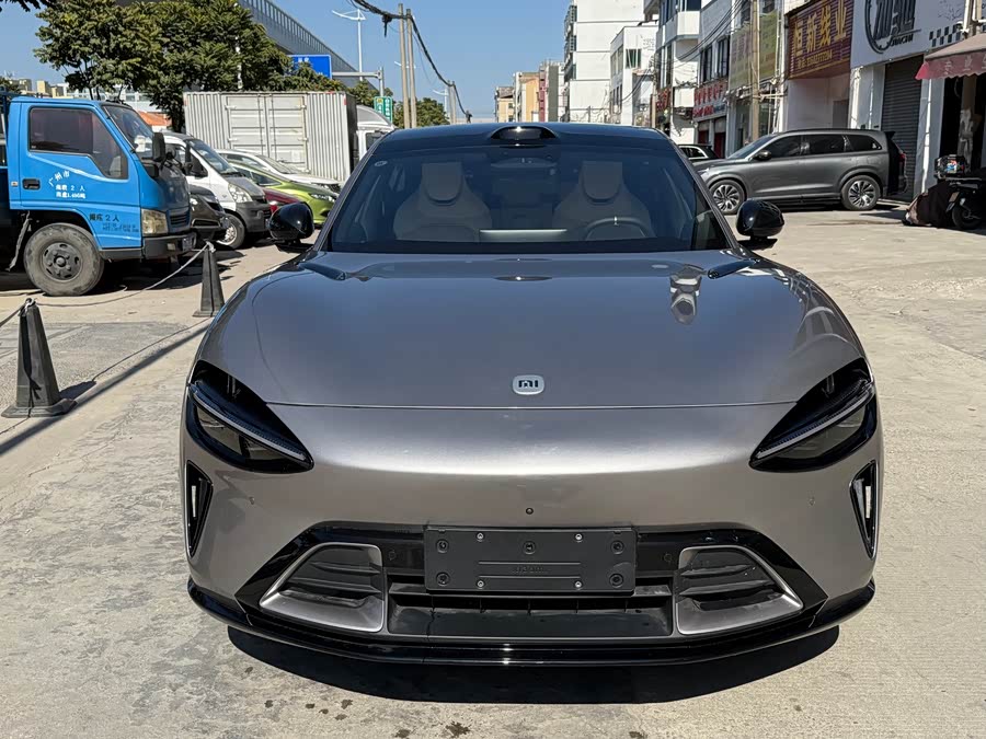 MI YU7 2025 immagine di auto #2