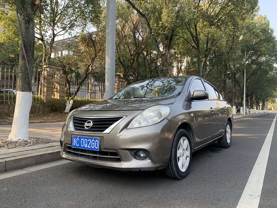 Nissan Sunny 2013 immagine di auto #2