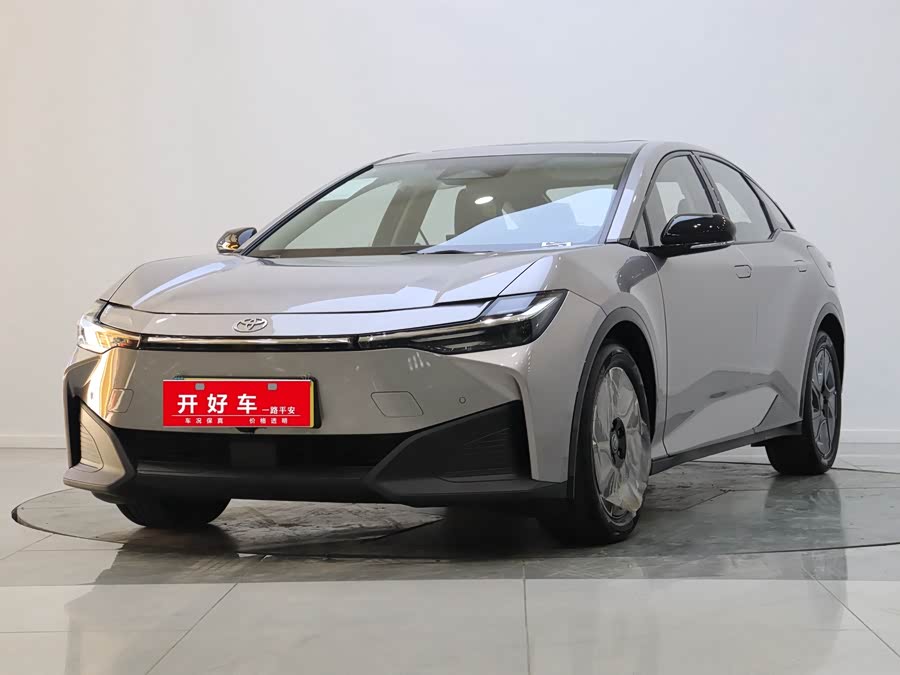 Toyota bZ3 2025 immagine di auto #2