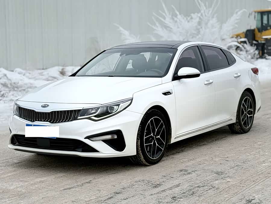 Kia K5 2019 car image #2
