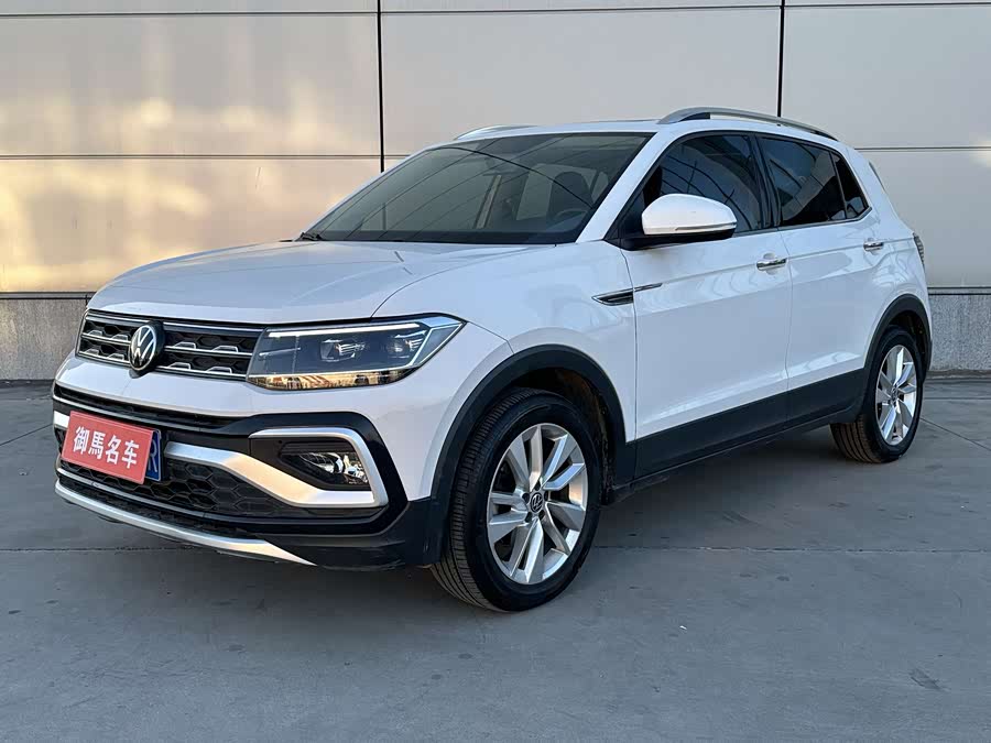 Volkswagen T-Cross 2021 car image #2