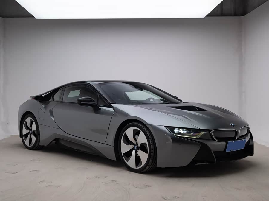BMW i8 2015 car image #2