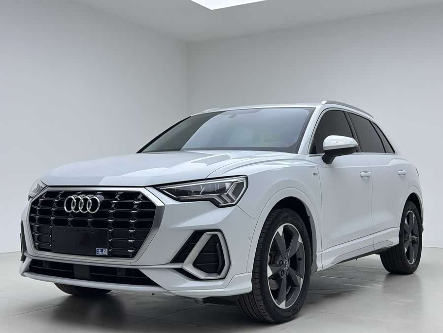 Audi Q3 2023 #2 Audi Q3 2023 car image #2