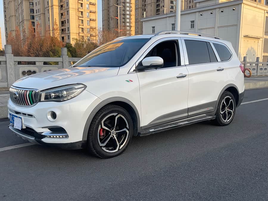 SWM X7 2018 imagen de coche #2