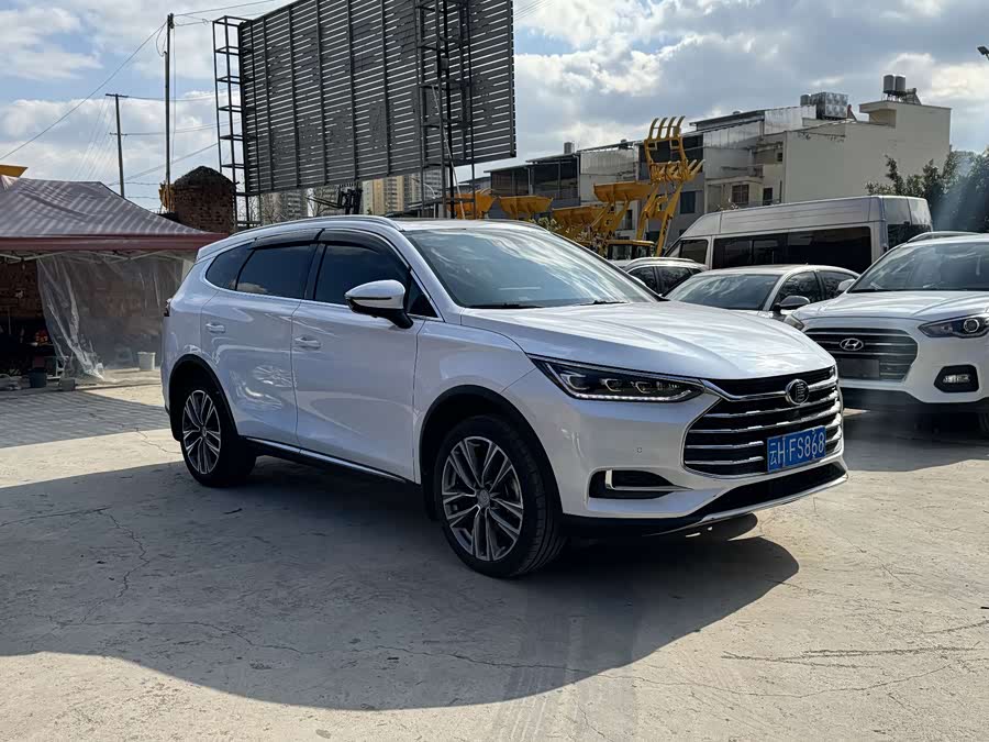 BYD Tang 2020 car image #2