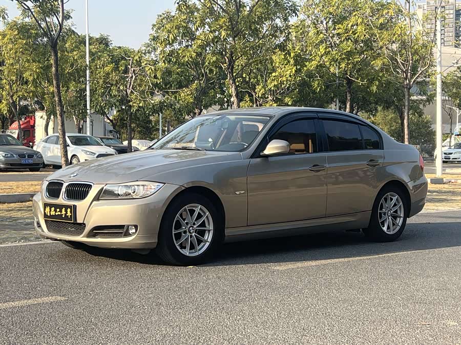BMW 3 Series (Imported) 2011 immagine di auto #2