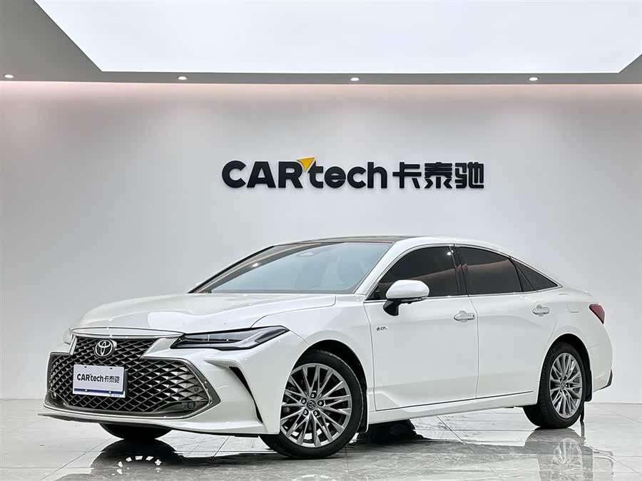 Toyota Avalon 2024 car image #2