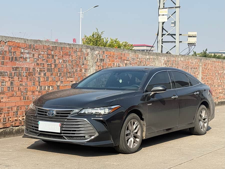 Toyota Avalon 2021 car image #2