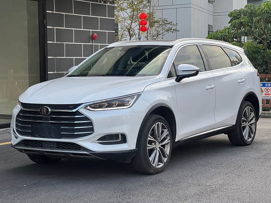 BYD Tang 2019 #2 BYD Tang 2019 car image #2