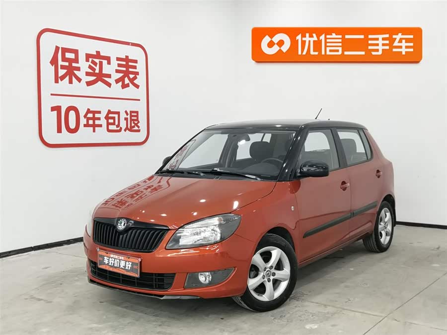 Skoda Fabia 2012 car image #2