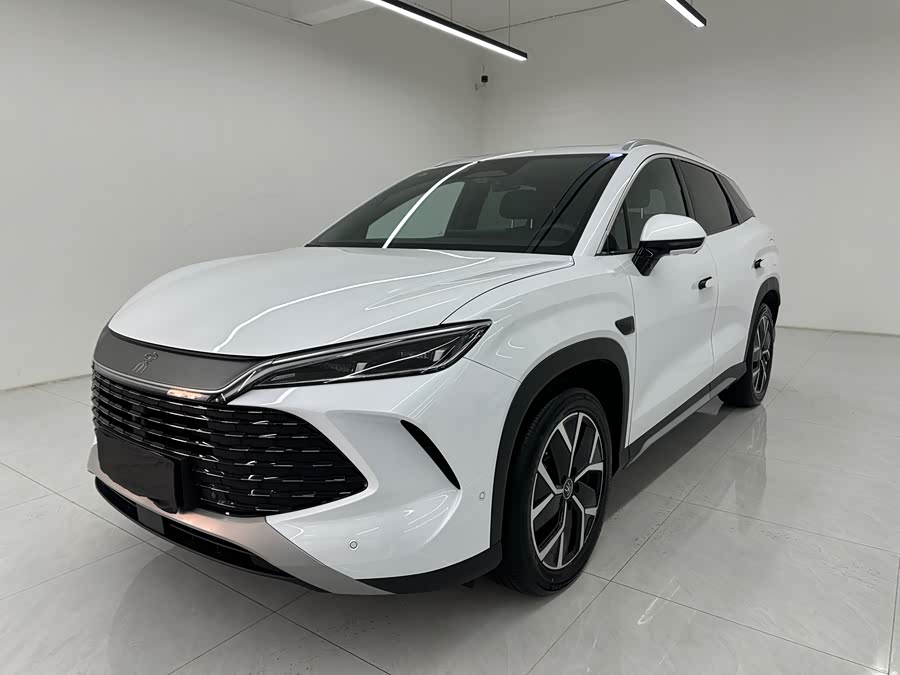 BYD SongL DM-i 2025 #2 BYD SongL DM-i 2025 car image #2