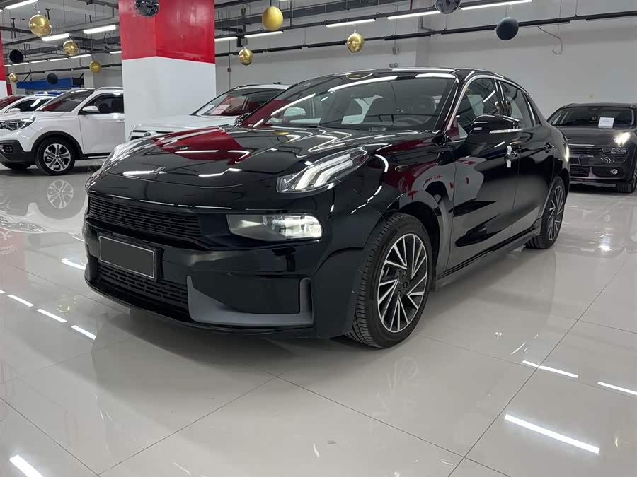 Lynk & Co 03 2018 car image #2